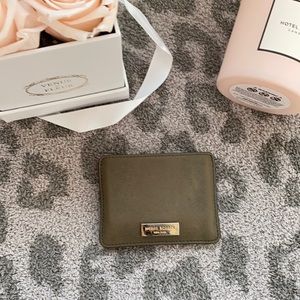 Henri Bendel Card Holder